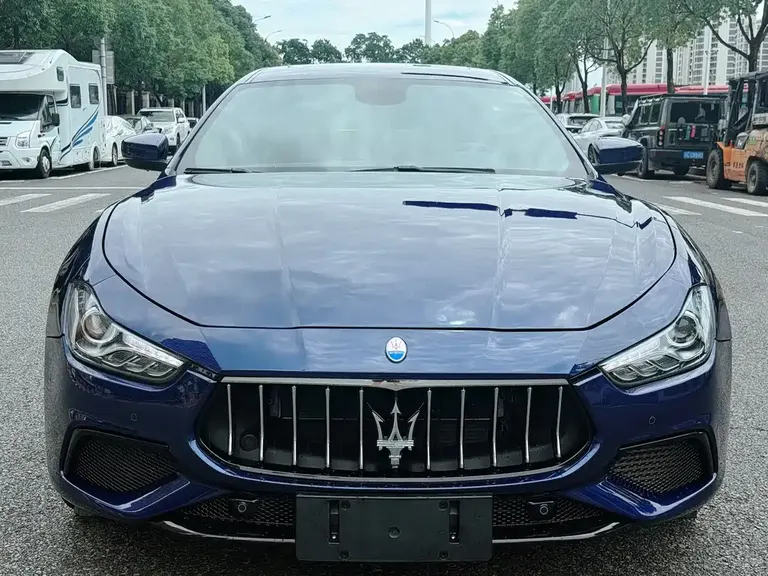 Maserati Ghibli 3.0 T Standard