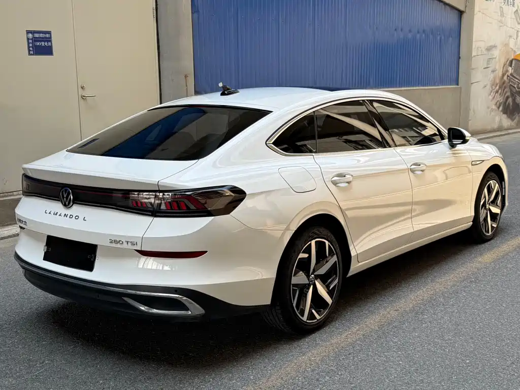 Lamando Lamando L 280 TSI DSG Spicy Cool