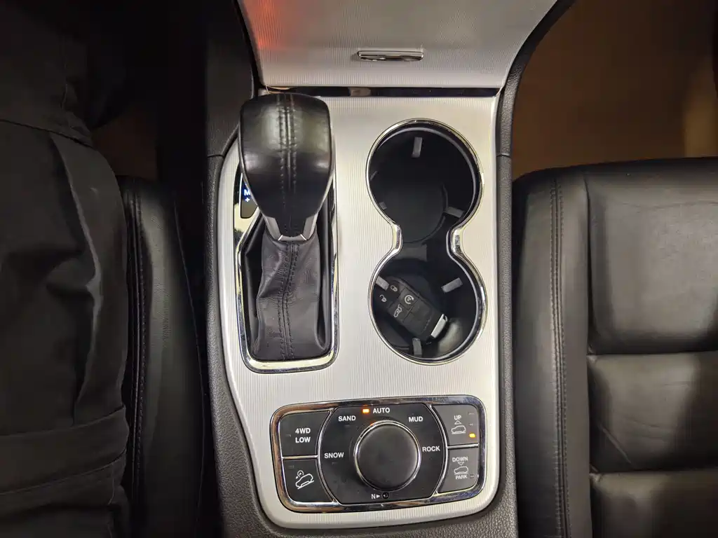 Grand Cherokee (Import) 大切诺基(进口) 2020款 3.6 L 精英导航版
