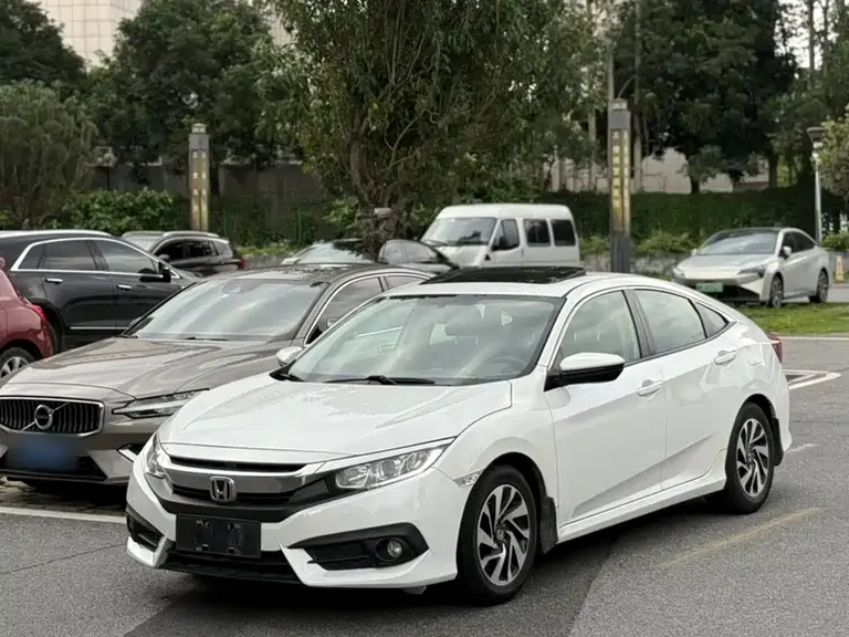 Honda Civic 220 TURBO CVT Luxury