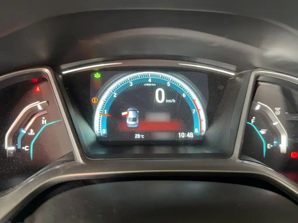 Civic 220 TURBO CVT Luxury