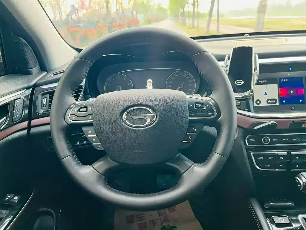 GAC Trumpchi GS8 320 T 2 WD Luxury Connected (7-seat)