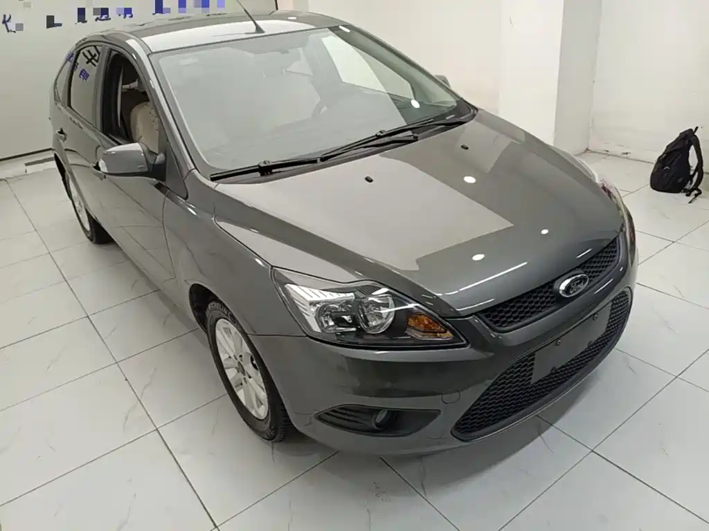 Focus Hatchback Classic 1.8 L Manual Basic