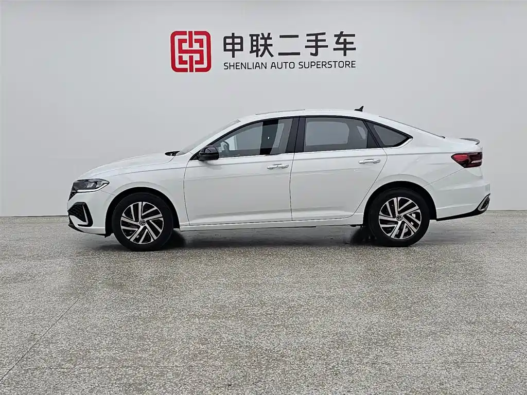 Lavida 300 TSI DSG Starry Sky Leading