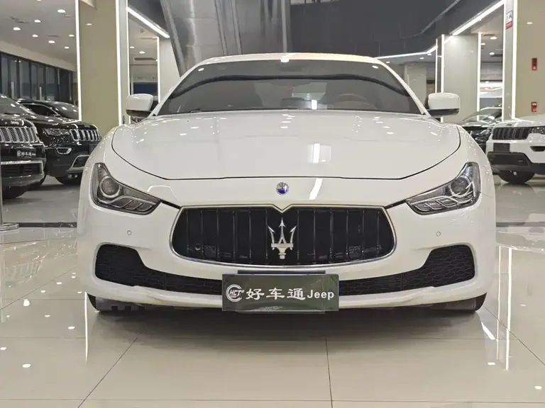 Maserati Ghibli 3.0 T Standard