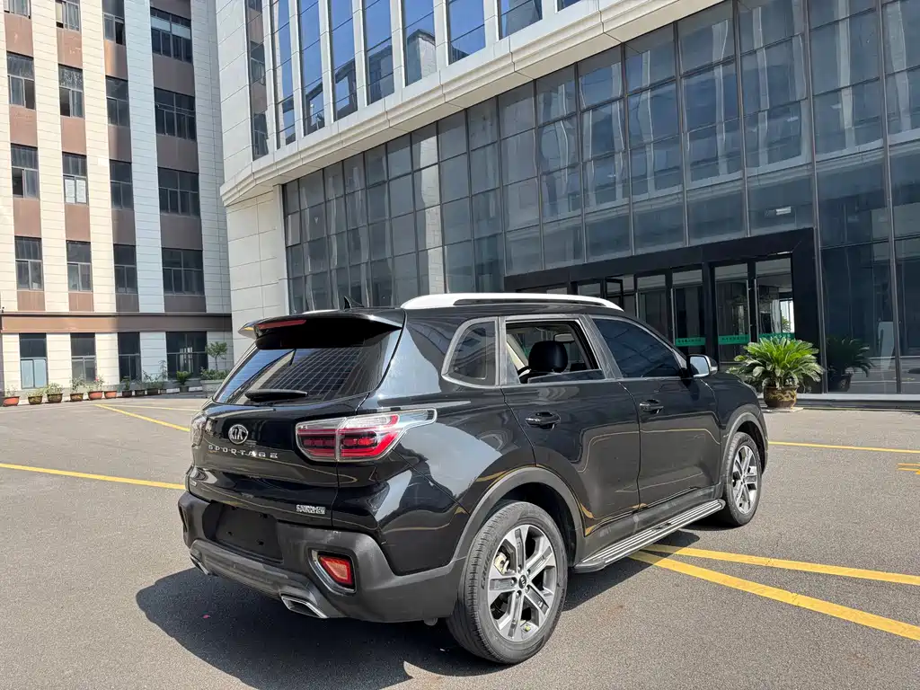 Sportage 2.0 L Auto Smart Enjoyment Luxury