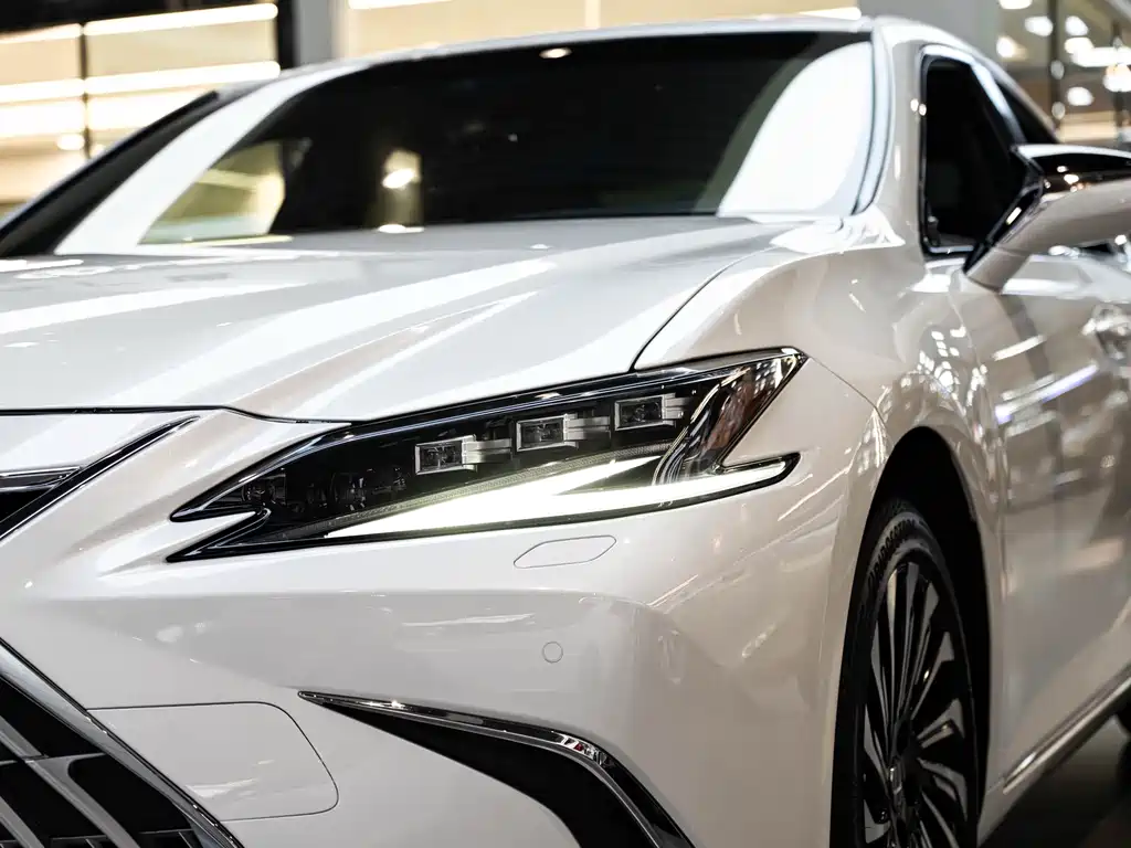 Lexus ES 200 Special Limited