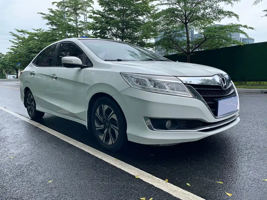 Crider 1.8 L CVT Comfort Special