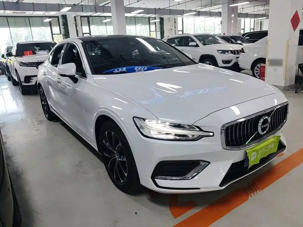 Volvo S60 T4 Smart Ease Luxury