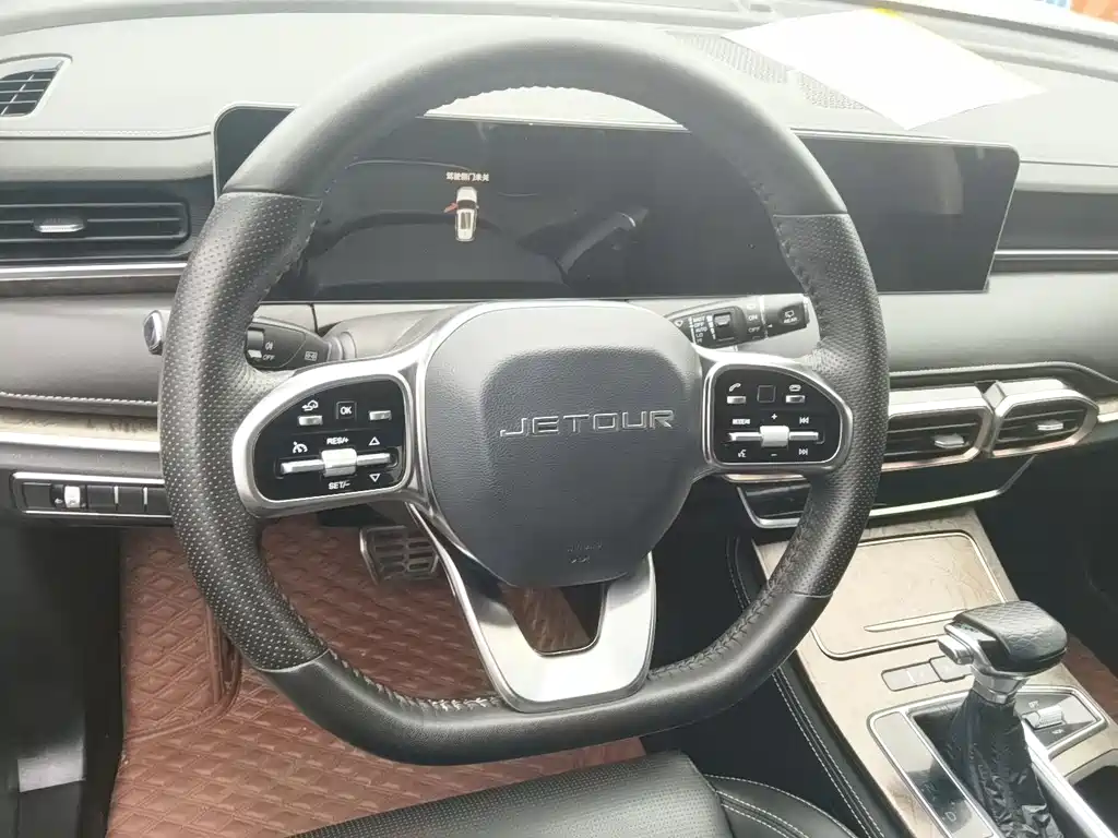 Jetour X70 PLUS 1.6 T DCT Star 7-seat