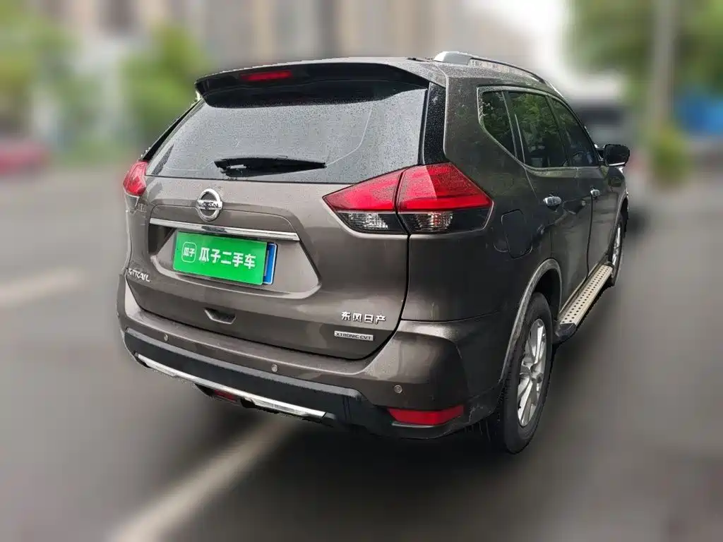 X-Trail 2.0 L CVT Connected Comfort 2 WD