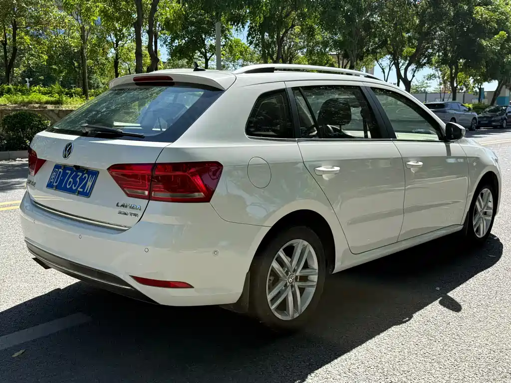 Gran Lavida 230 TSI DSG Comfort