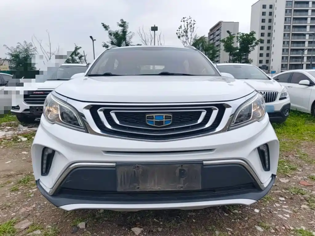 Vision X3 1.5 L Auto Distinguished