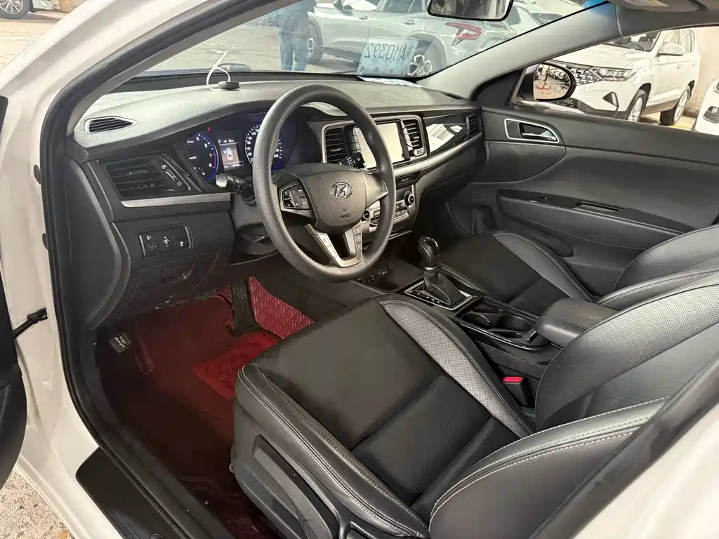 Mistra 1.6 T Auto Intelligent GLS CN-V