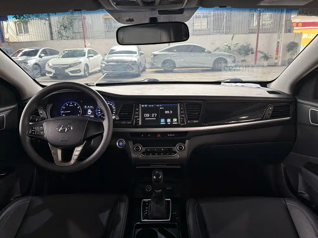 Mistra 1.6 T Auto Intelligent GLS CN-V
