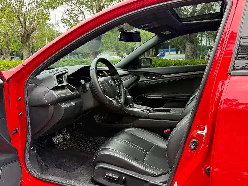 Civic HATCHBACK 220 TURBO CVT Trend Cool Control