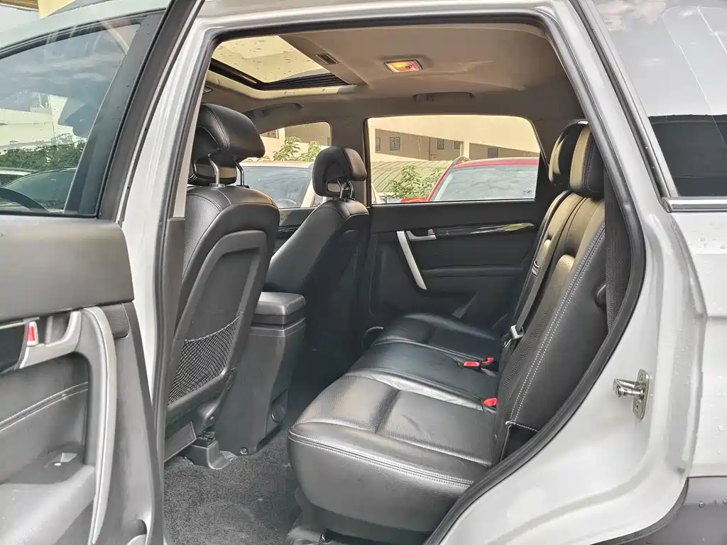 Captiva 2.4 L 4 WD Flagship 7-seat