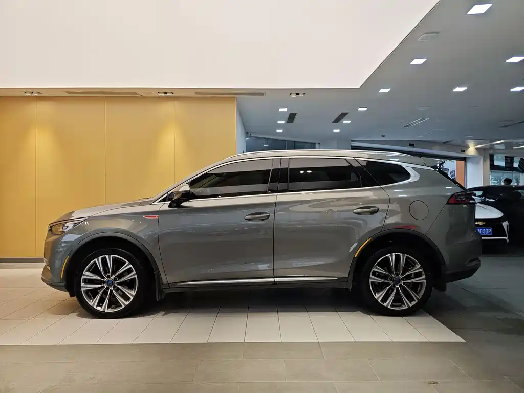 Tang 2.0 T Auto Connected Distinguished 7-seat CN-V