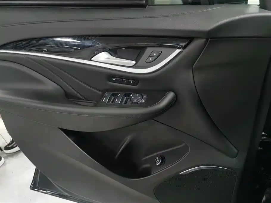 Enclave 652 T 4 WD Premium Flagship 7-seat