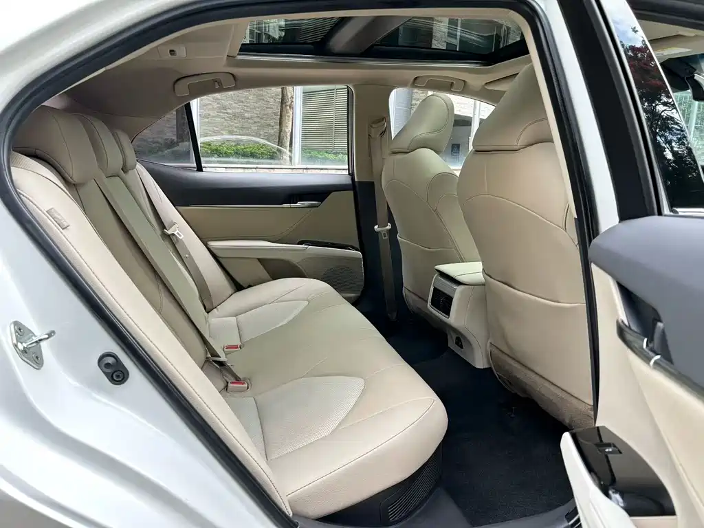 Camry Dual Engine 2.5 HG Luxury CN-V