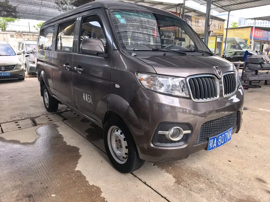 Xiaohaishi X30 小海狮X30 2018款 1.3 L 舒适型DLCG12