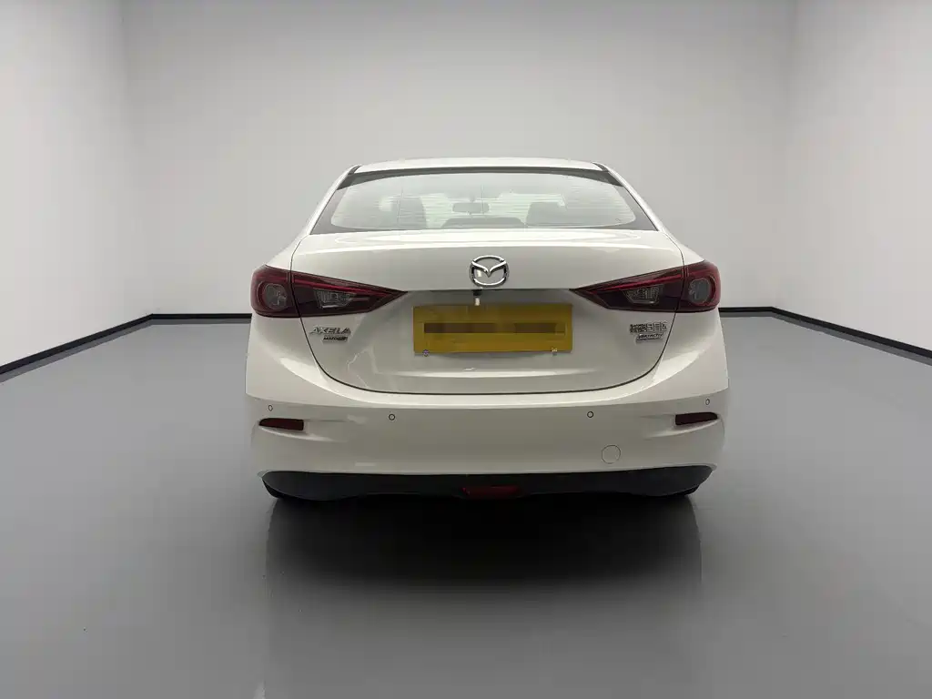 Mazda 3 Axela Sedan 1.5 L Auto Luxury CN-V