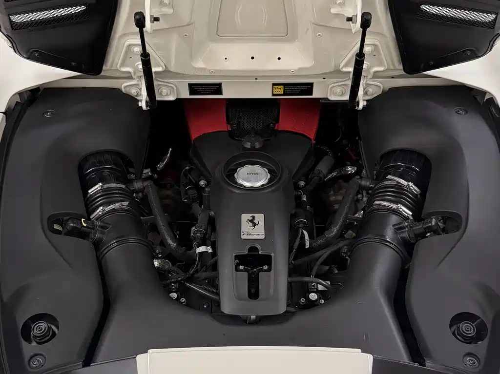 Ferrari F8 Spider 3.9 T V8