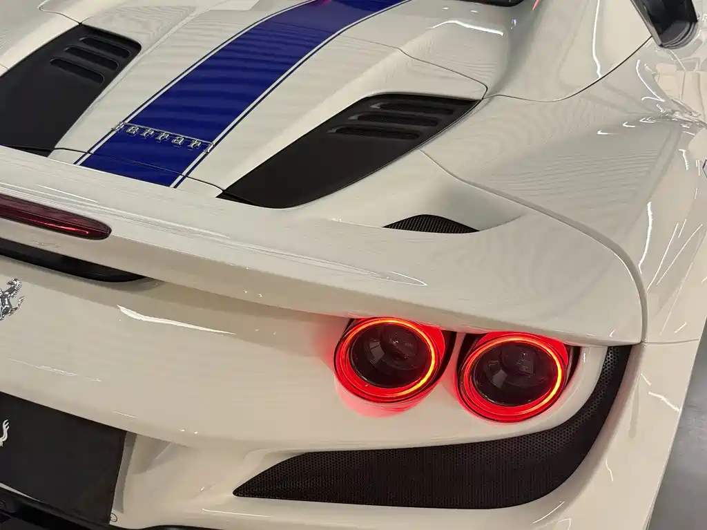 Ferrari F8 Spider 3.9 T V8