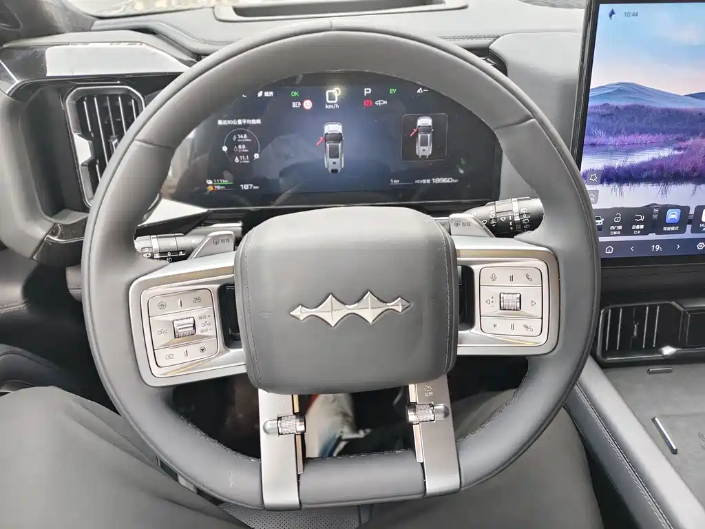 Leopard 8 Brave Flagship 7-seat