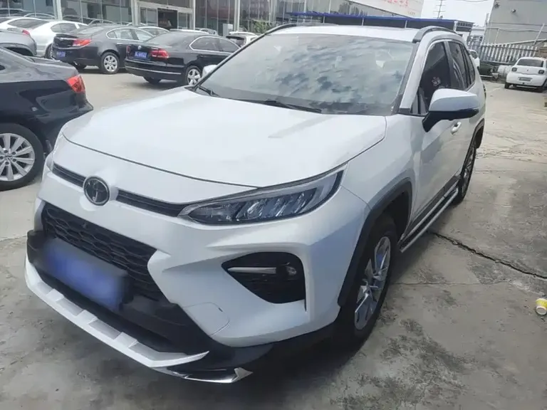 Toyota Wildlander 2.0 L CVT 4 WD Luxury