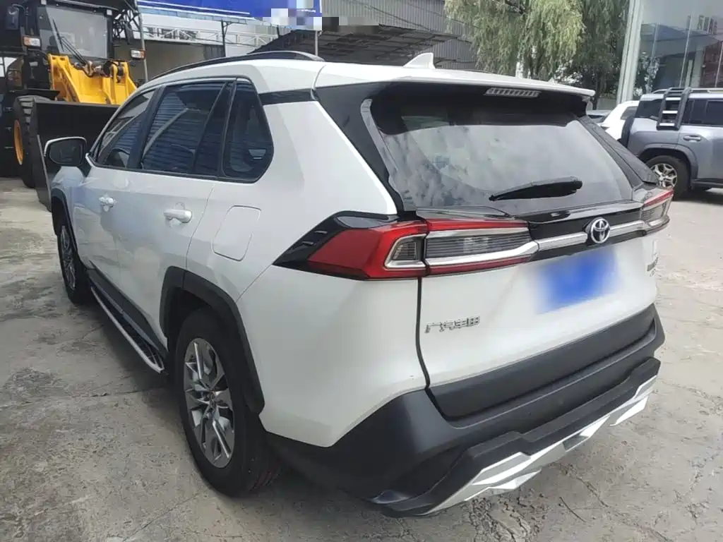 Wildlander 2.0 L CVT 4 WD Luxury