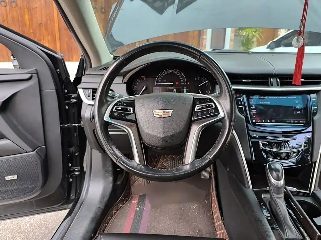 Cadillac XTS 28 T Tech
