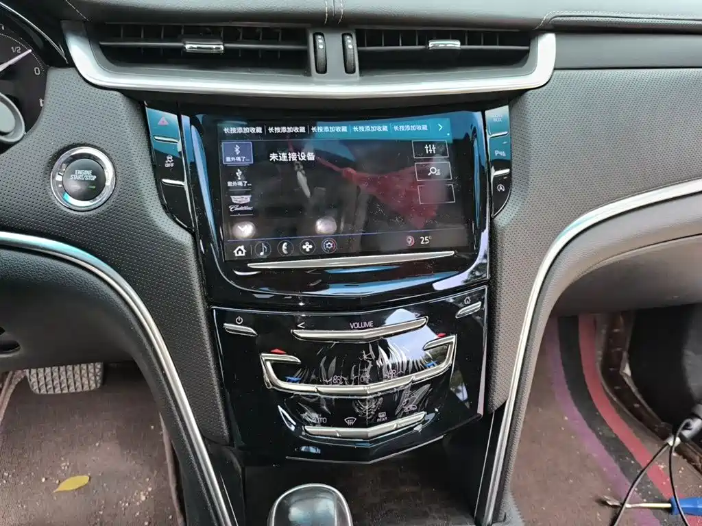 Cadillac XTS 28 T Tech