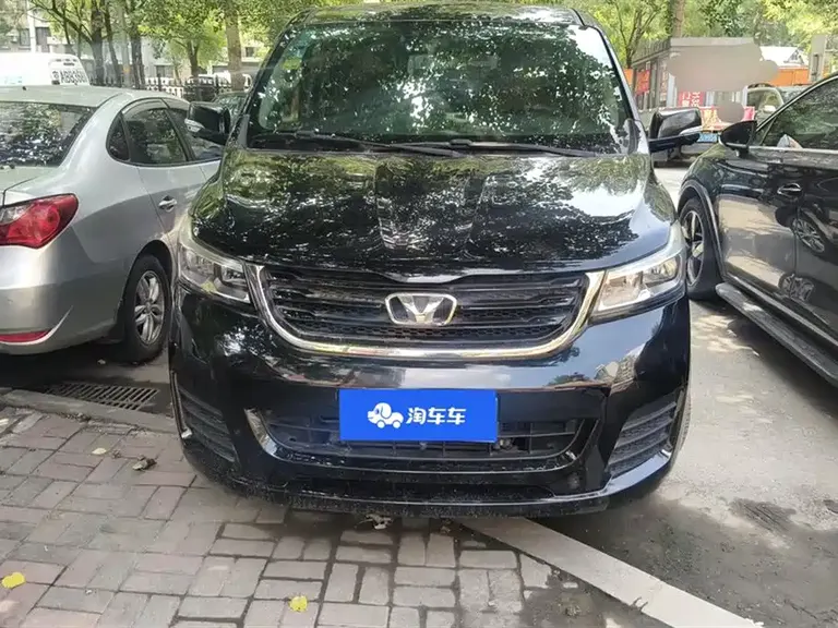 Huasong 7 2.0 T Auto Comfort