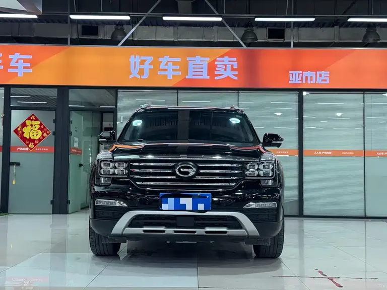 GAC Trumpchi GS8 320 T 2 WD Distinguished (7-seat)