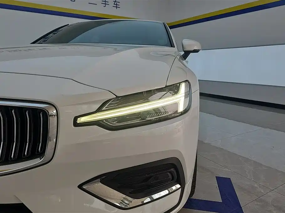 Volvo S60 T4 Smart Ease Luxury
