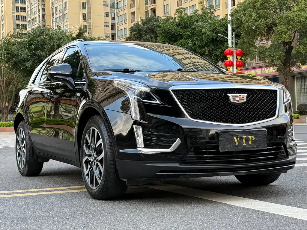 Cadillac XT5 2.0 T 4 WD Distinguished