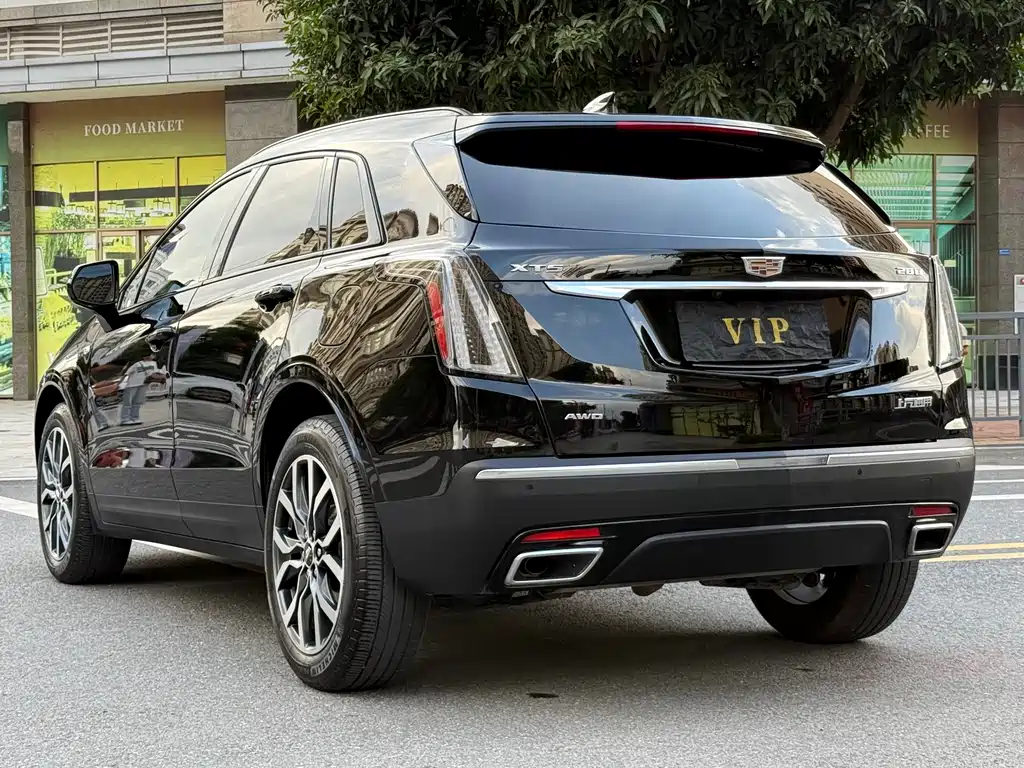 Cadillac XT5 2.0 T 4 WD Distinguished