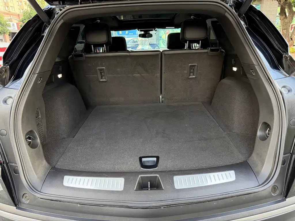 Cadillac XT5 2.0 T 4 WD Distinguished