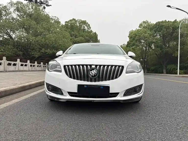 Buick Regal 1.6 T Fashion Tech