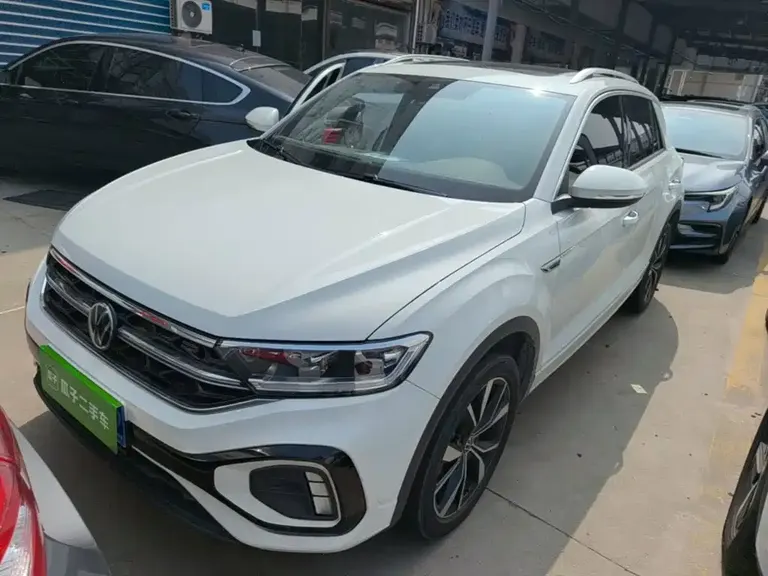 Volkswagen T-ROC 300 TSI DSG 2 WD Starlight