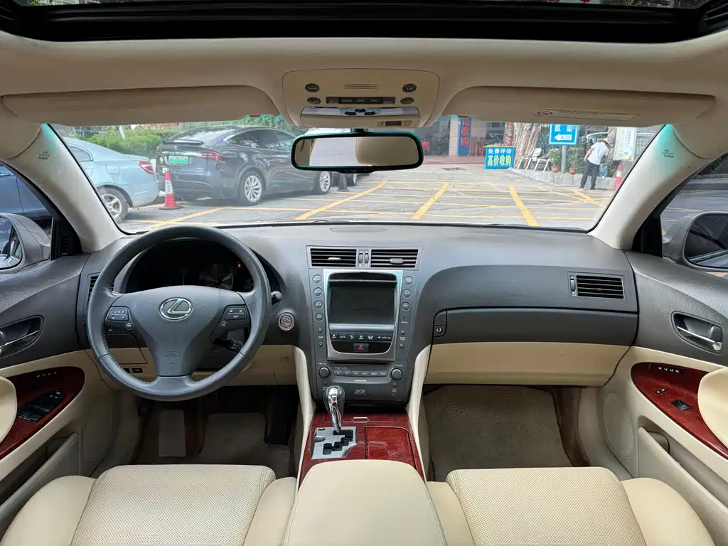 Lexus GS 雷克萨斯GS 2011款 300 辉煌版