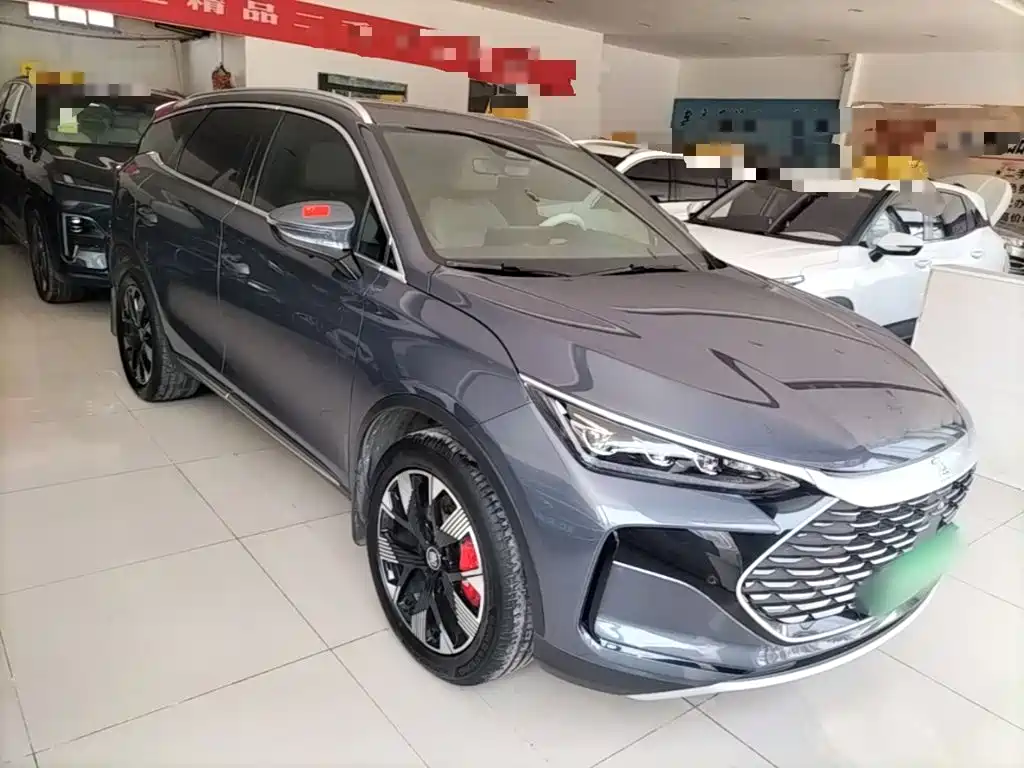 Tang NEV DM-i Glory 200 KM Flagship