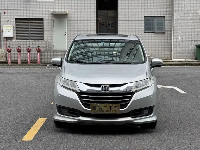 Honda Odyssey Facelift 2.4 L Luxury