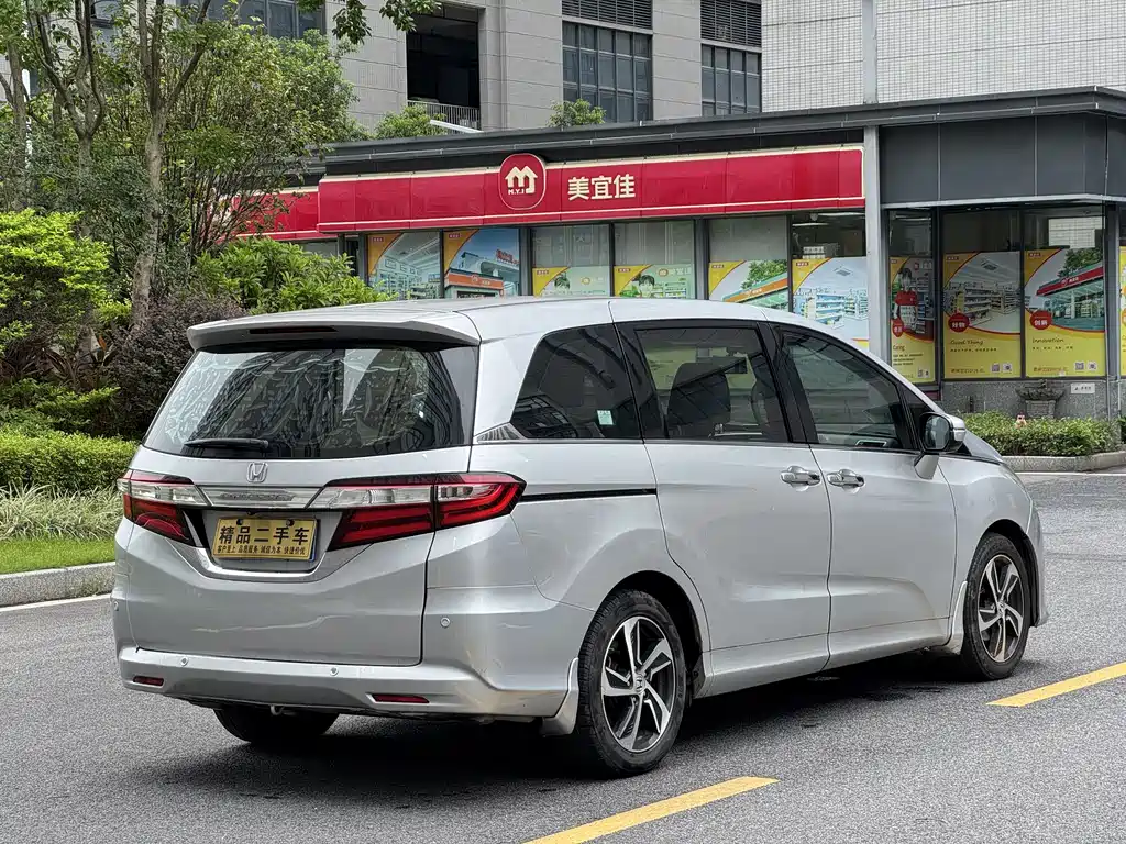 Odyssey Facelift 2.4 L Luxury