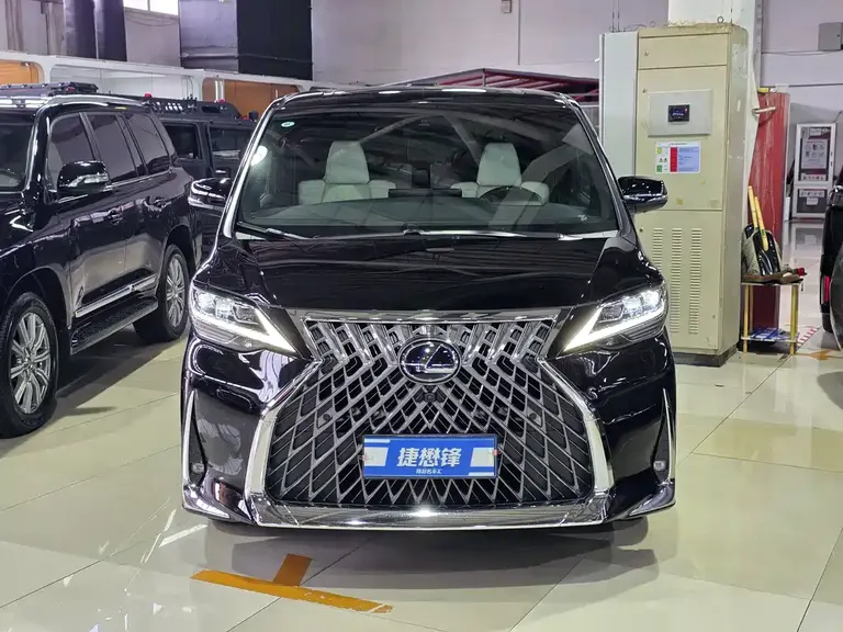 Lexus LM 300 h 7-seat Elegant