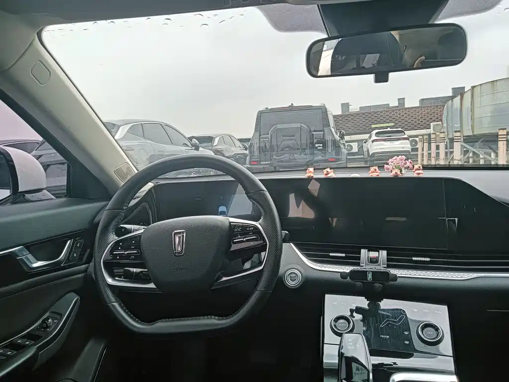 Besturn B70 3 rd Gen 1.5 T Auto Pleasure 70 Anniversary