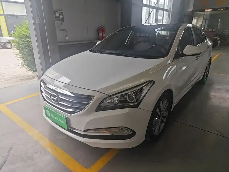 Hyundai Mistra 1.8 L Auto Distinguished DLX