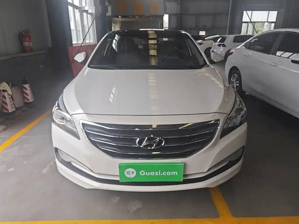 Mistra 1.8 L Auto Distinguished DLX