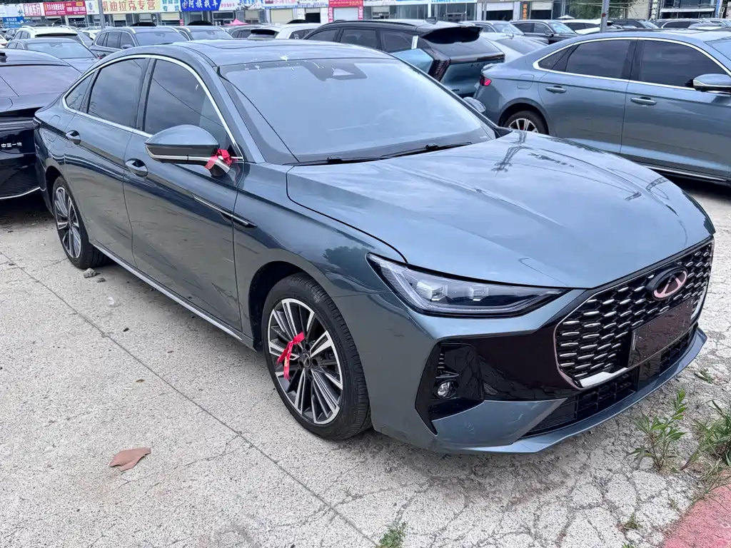 Arrizo 8 PRO 1.6 T DCT Luxury +